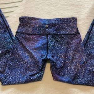 Lululemon T30416 Blue Legging Sz 4 full